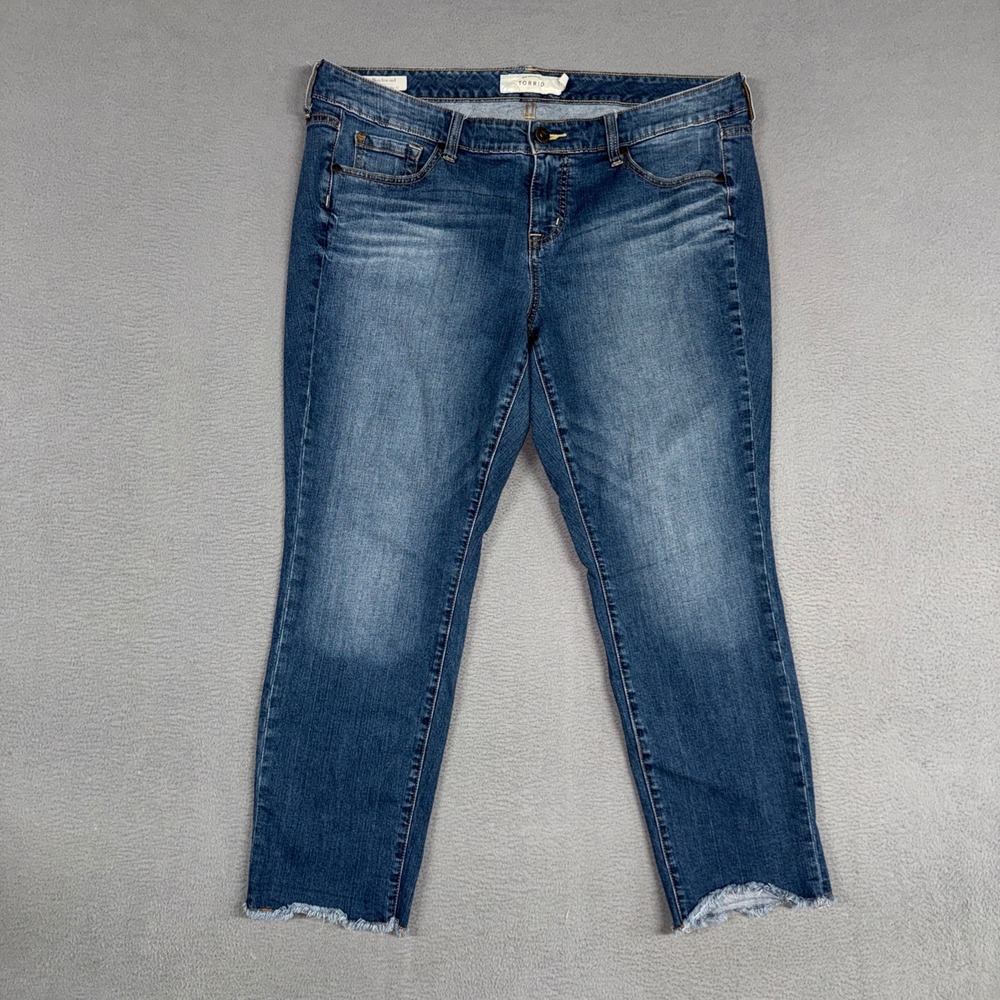 Torrid Jeans Women 16 Blue Boyfriend Raw Hem Stretch Distressed Denim Preppy